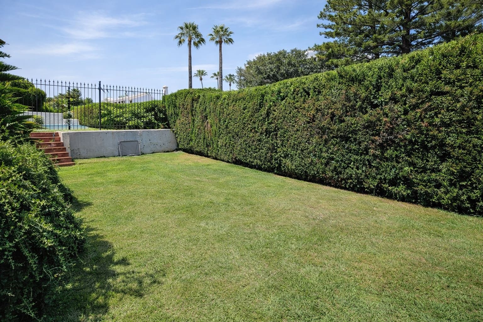 5 makuuhuone Huvila myytävänä paikassa Sotogrande mukana uima-altaan 
autotalli - 1 750 000 € (Ref: 9591124)