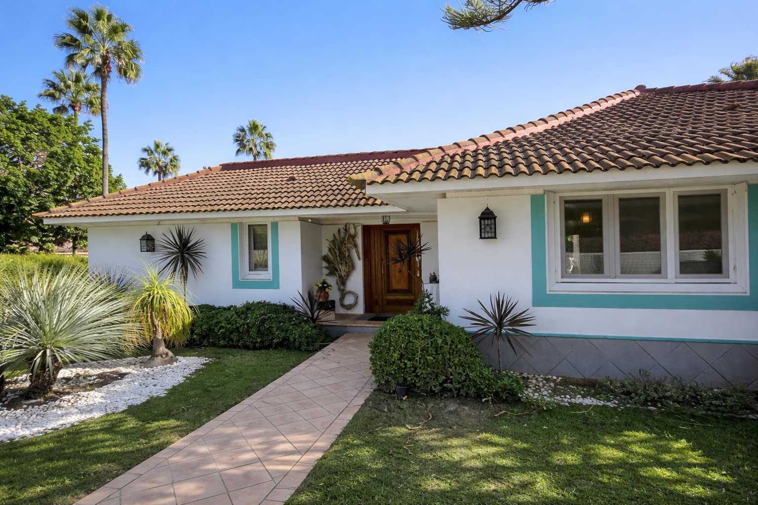 5 slaapkamer Villa te koop in Sotogrande met zwembad garage - € 1.750.000 (Ref: 9591124)