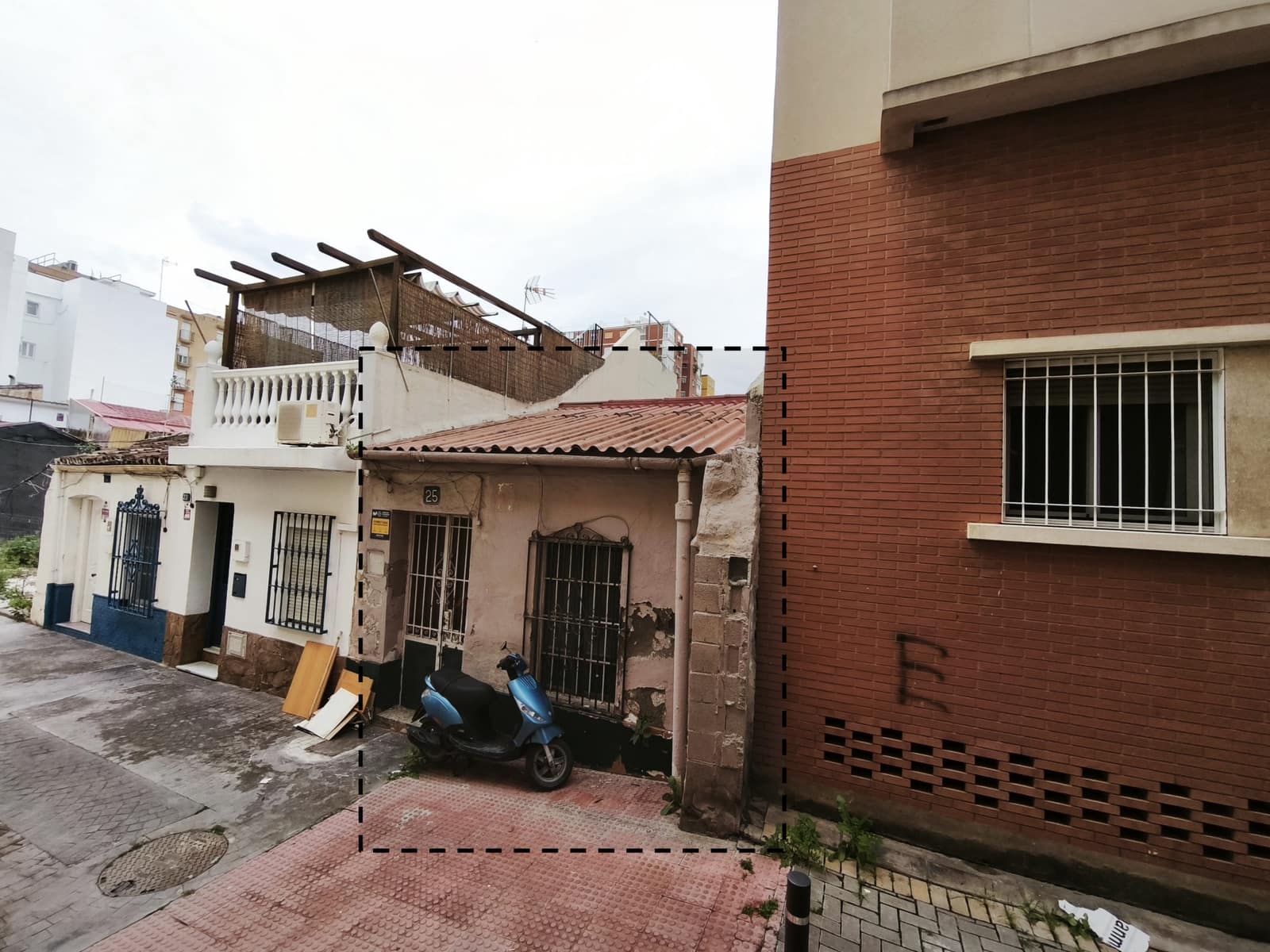 1 makuuhuone Huvila myytävänä paikassa Malaga kaupunki - 150 000 € (Ref: 9596026)