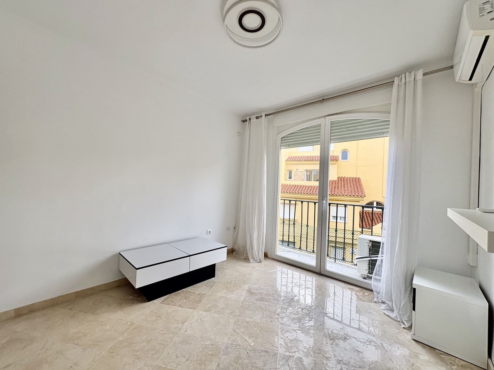 3 camera da letto Appartamento in vendita in Riviera del Sol con piscina garage - 350.000 € (Rif: 9599421)