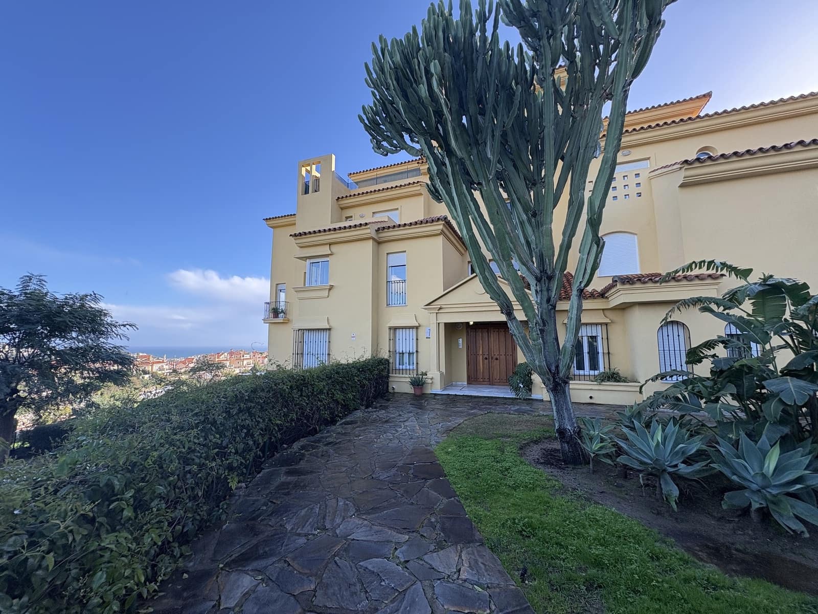 3 camera da letto Appartamento in vendita in Riviera del Sol con piscina garage - 350.000 € (Rif: 9599421)