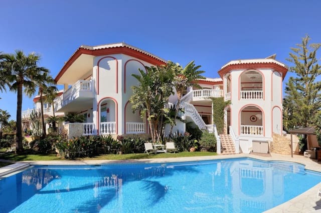 6 Zimmer Villa zu verkaufen in Marbella mit Pool Garage - 2.285.000 € (Ref: 9599422)