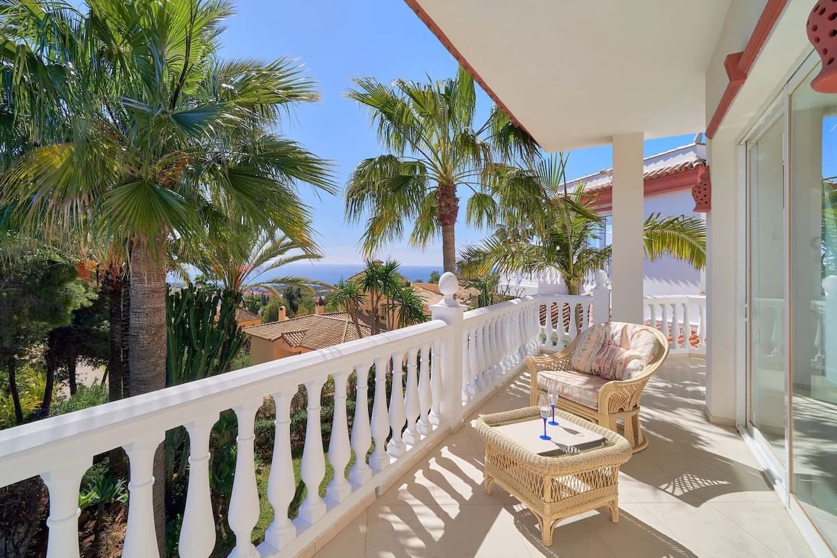 6 Zimmer Villa zu verkaufen in Marbella mit Pool Garage - 2.285.000 € (Ref: 9599422)