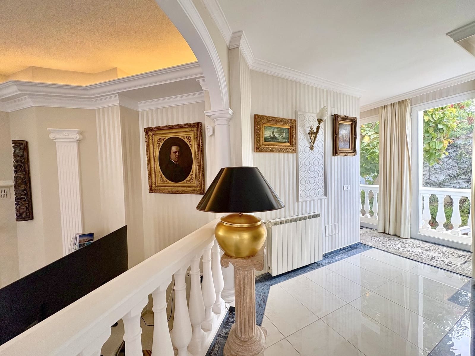 6 Zimmer Villa zu verkaufen in Marbella mit Pool Garage - 2.285.000 € (Ref: 9599422)