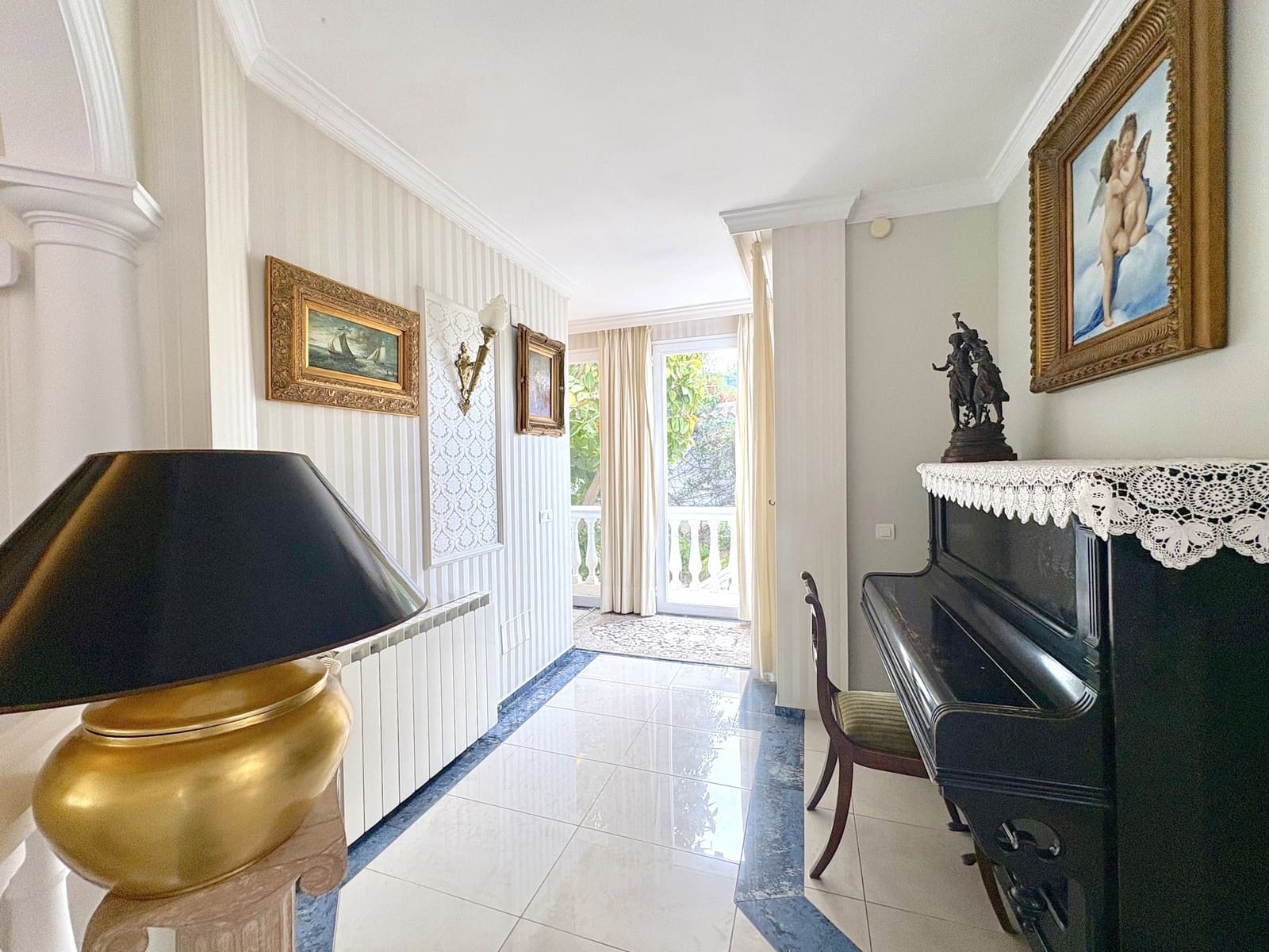 6 Zimmer Villa zu verkaufen in Marbella mit Pool Garage - 2.285.000 € (Ref: 9599422)