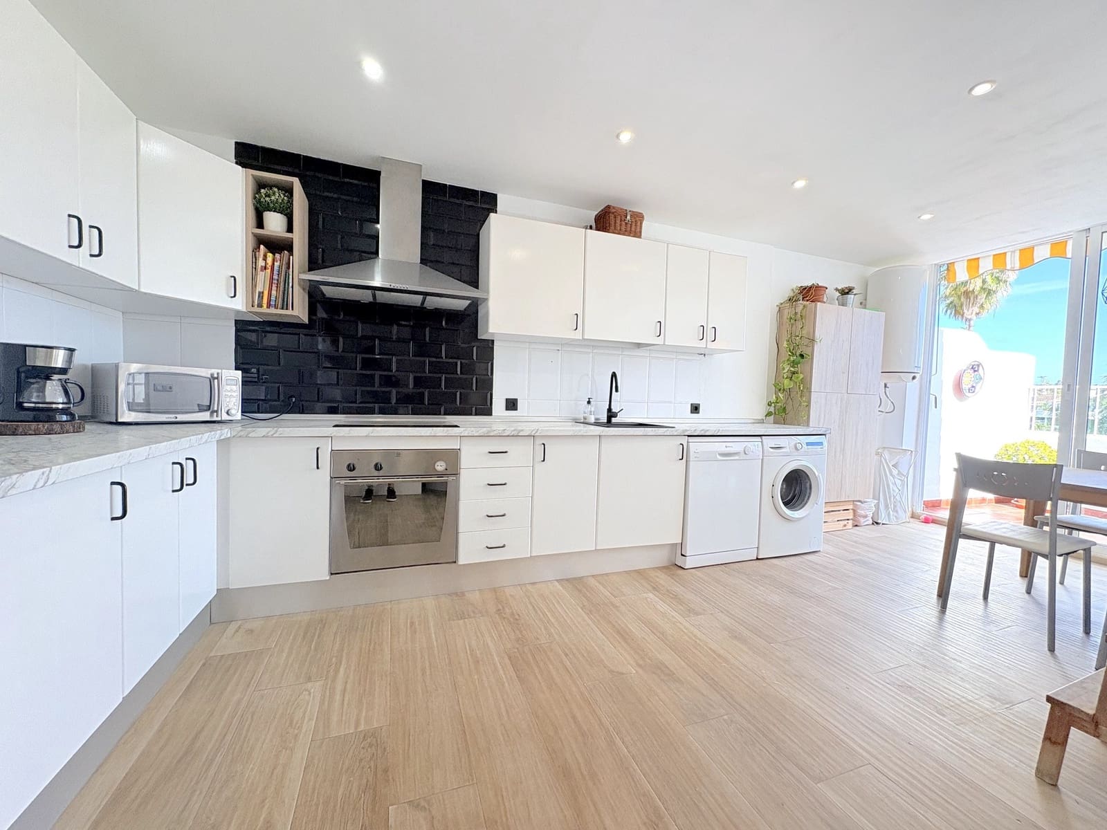 3 makuuhuone Kattohuoneisto myytävänä paikassa Mijas Costa mukana uima-altaan - 399 000 € (Ref: 9602621)