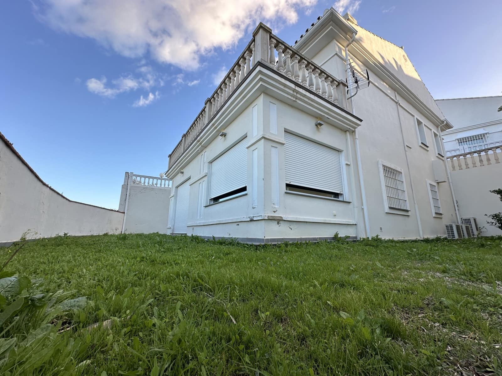 3 bedroom Villa for sale in Cerro del Aguila with pool garage - € 670,000 (Ref: 9602622)