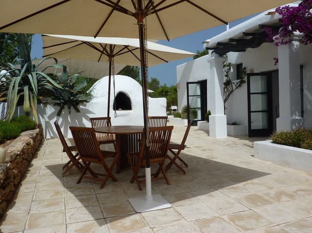 5 Zimmer Villa zu verkaufen in Santa Eulalia / Santa Eularia mit Pool Garage - 4.995.000 € (Ref: 9604896)