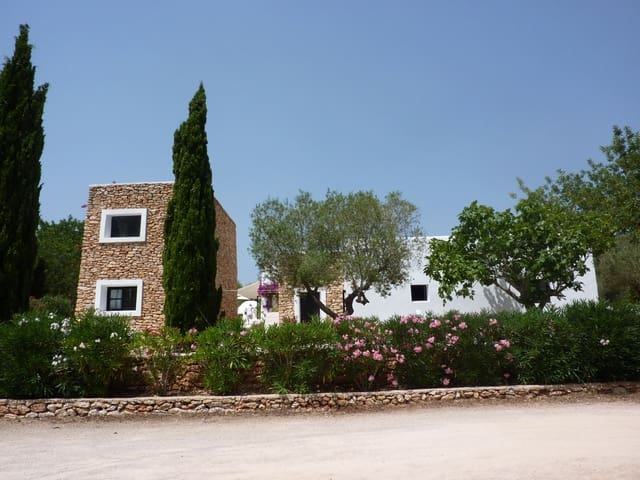 5 Zimmer Villa zu verkaufen in Santa Eulalia / Santa Eularia mit Pool Garage - 4.995.000 € (Ref: 9604896)