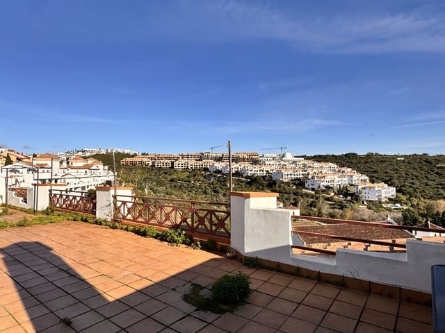 3 sovrum Takvåning till salu i La Alcaidesa med pool garage - 690 000 € (Ref: 9611350)