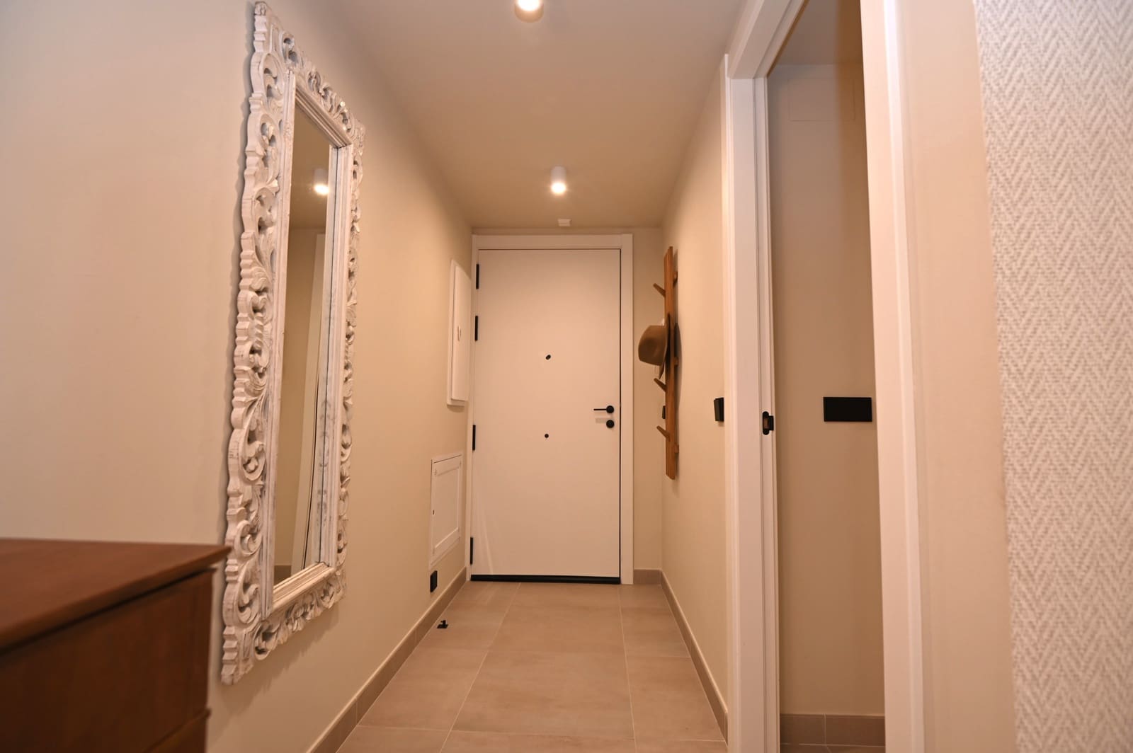 2 makuuhuone Huoneisto myytävänä paikassa Santa Eulalia / Santa Eularia mukana uima-altaan 
autotalli - 675 000 € (Ref: 9615566)