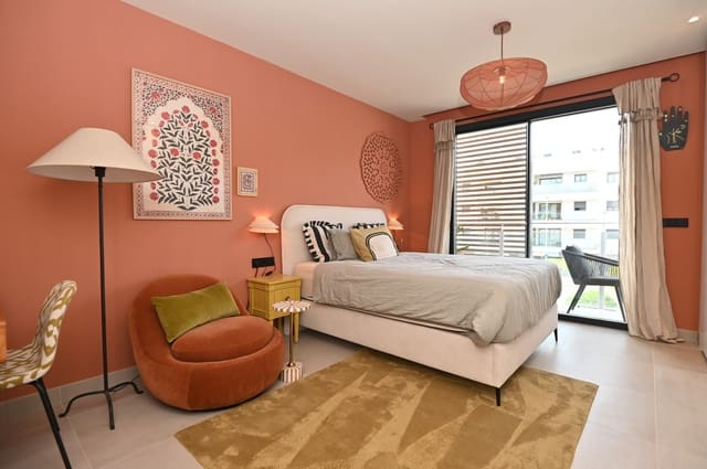 2 soveværelse Lejlighed til salg i Santa Eulalia / Santa Eularia med swimmingpool garage - € 675.000 (Ref: 9615566)