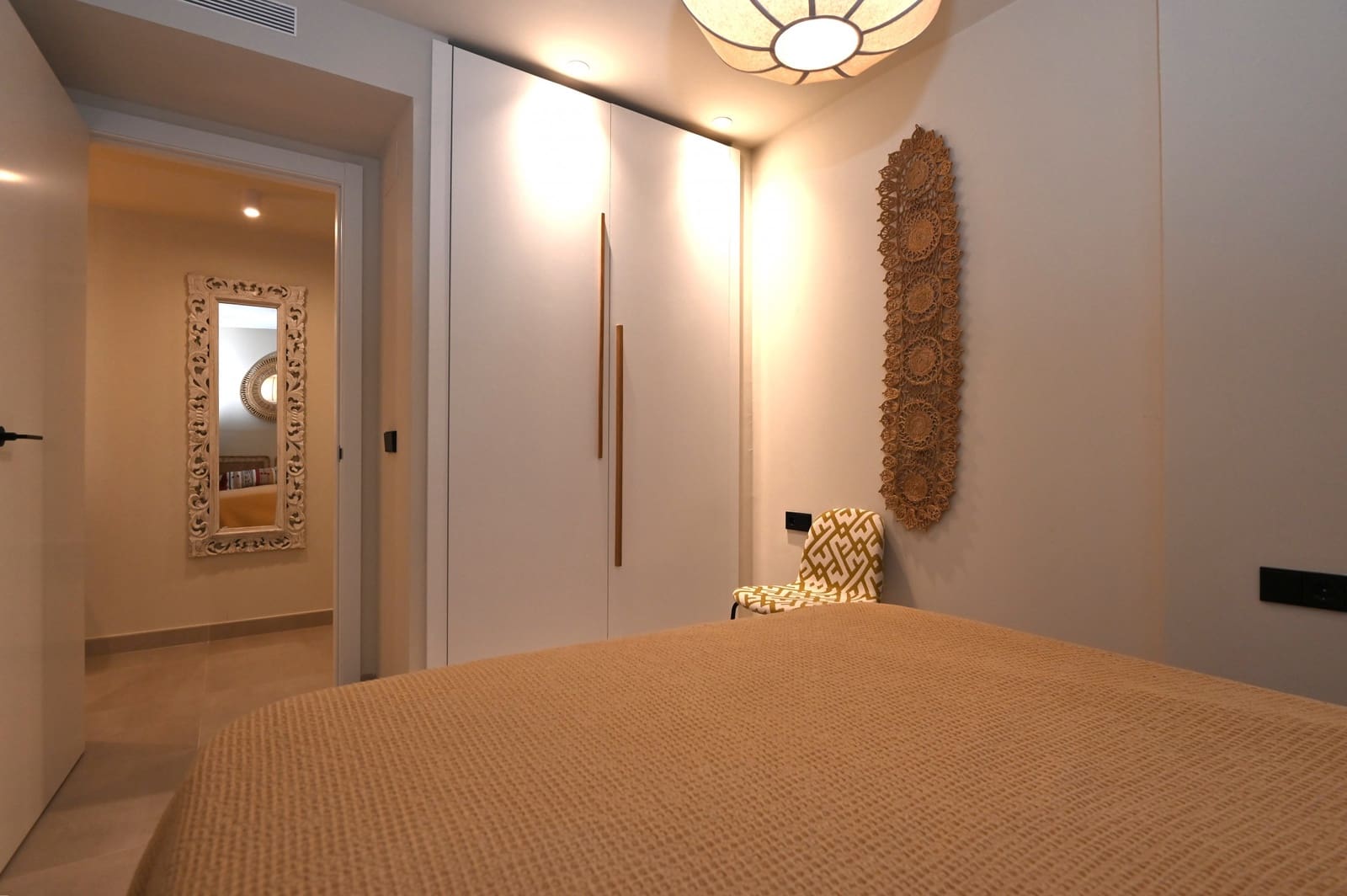 2 makuuhuone Huoneisto myytävänä paikassa Santa Eulalia / Santa Eularia mukana uima-altaan 
autotalli - 675 000 € (Ref: 9615566)