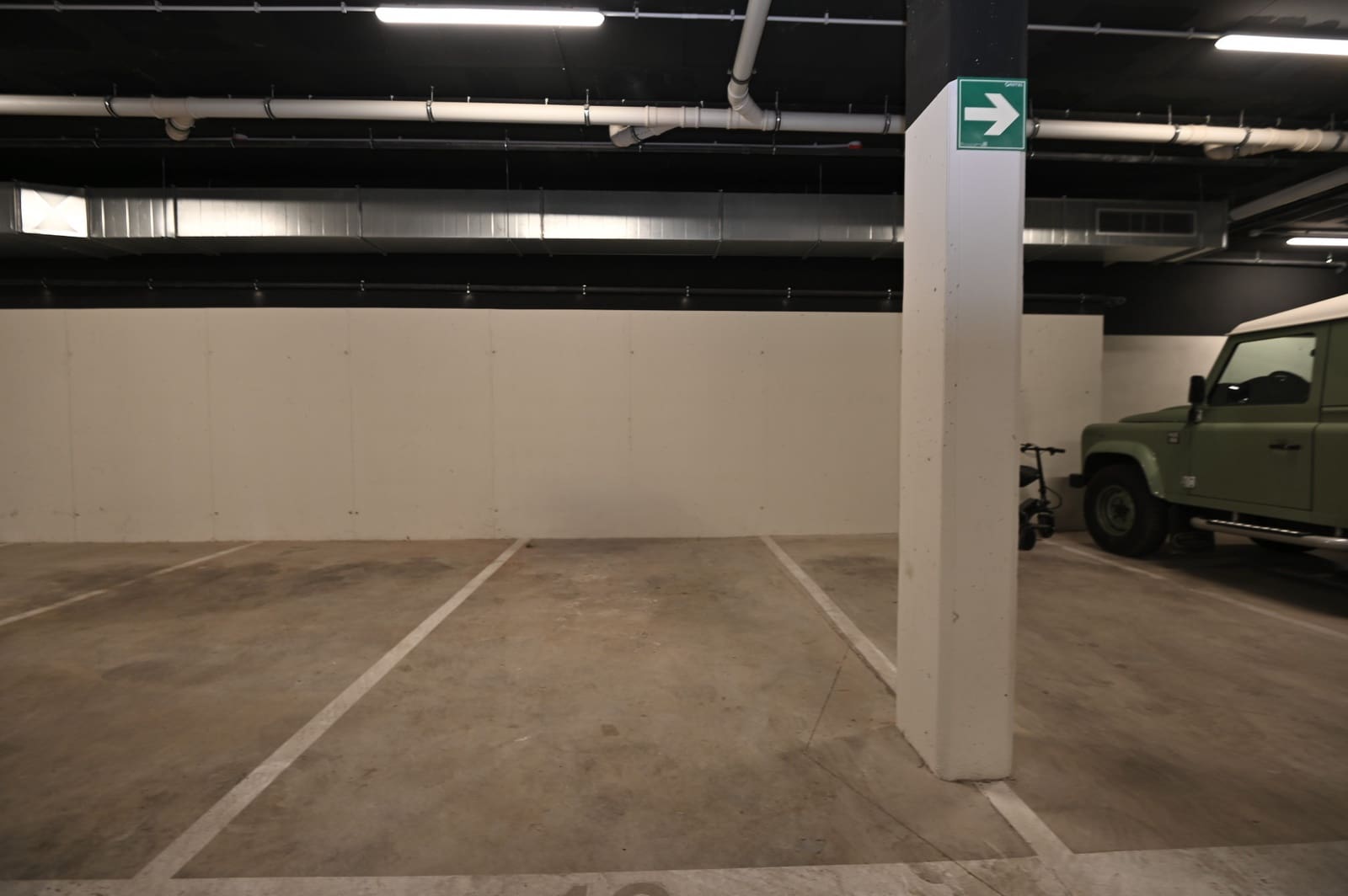 2 makuuhuone Huoneisto myytävänä paikassa Santa Eulalia / Santa Eularia mukana uima-altaan 
autotalli - 675 000 € (Ref: 9615566)