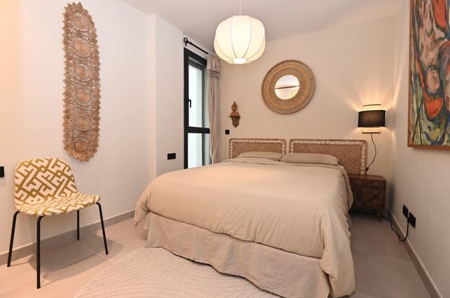 2 bedroom Apartment for sale in Santa Eulalia / Santa Eularia with pool garage - € 649,000 (Ref: 9615566)