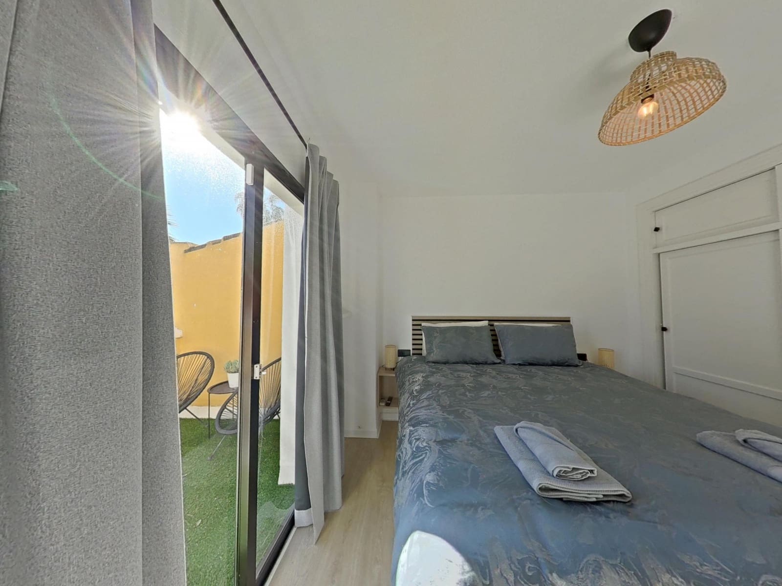 2 bedroom Townhouse for sale in Calahonda with pool - € 510,000 (Ref: 9625768)