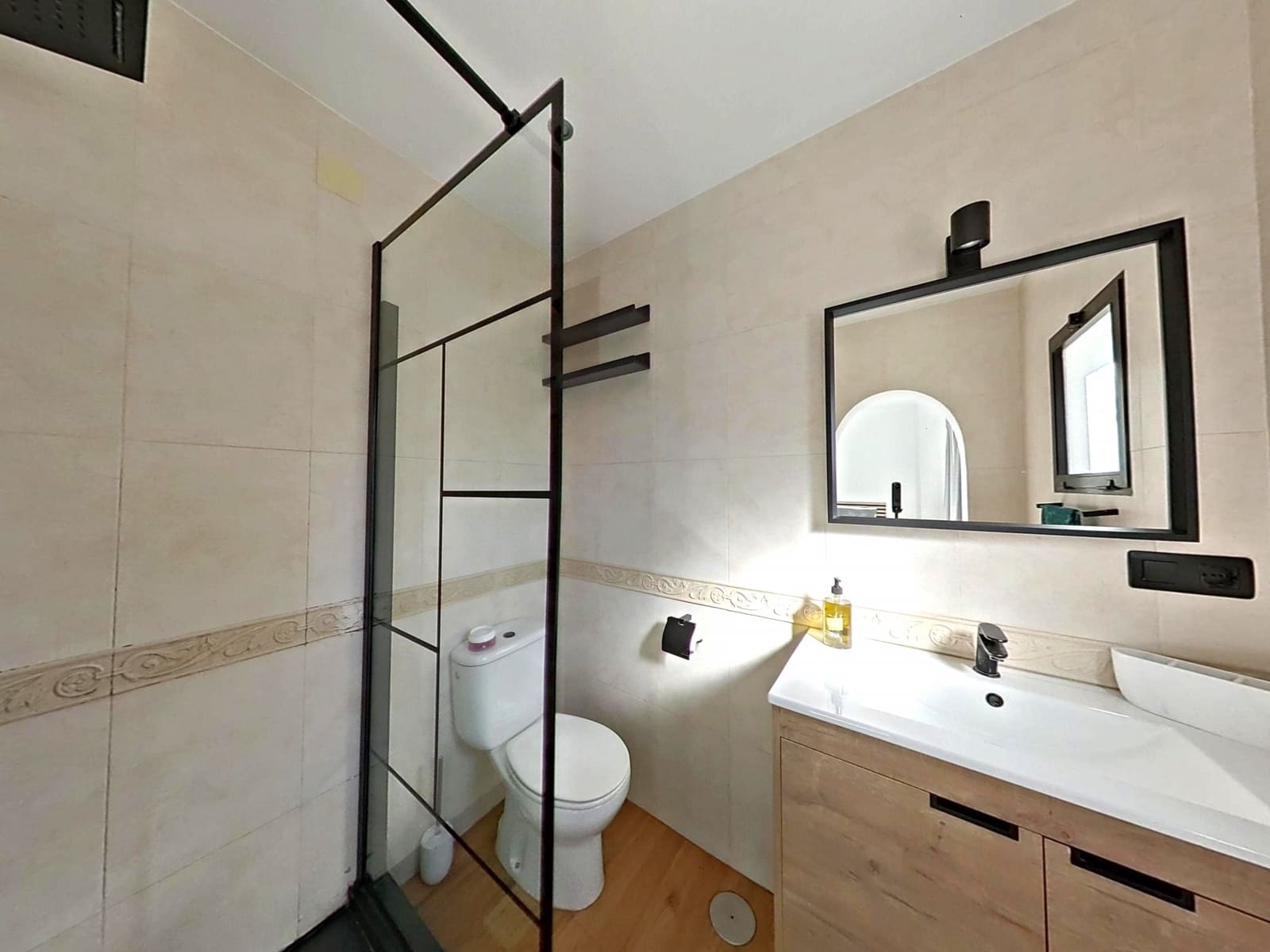 2 bedroom Townhouse for sale in Calahonda with pool - € 510,000 (Ref: 9625768)