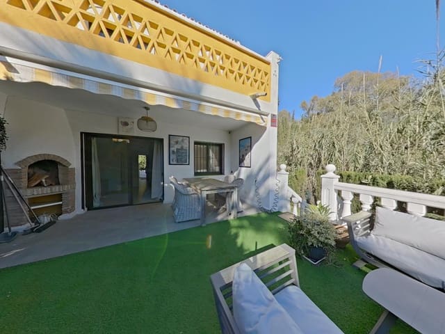 2 chambre Maison de Ville à vendre à Calahonda, Mijas avec piscine - 510 000 € (Ref: 9625768)