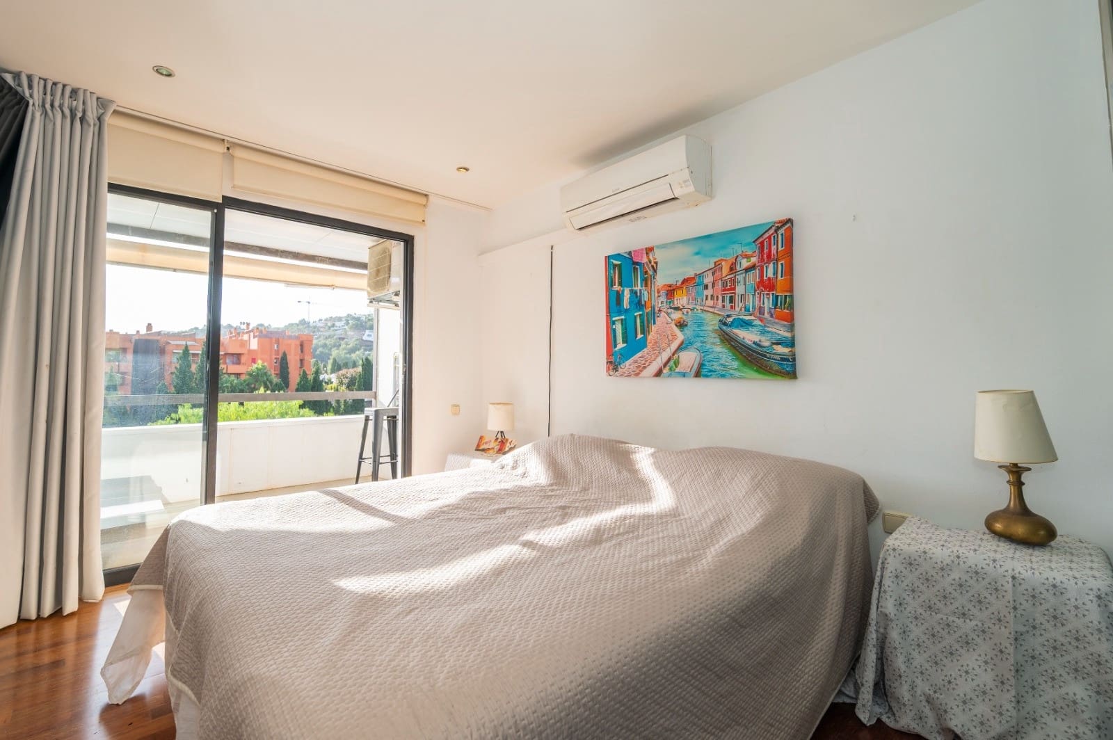 3 soveværelse Lejlighed til salg i Roca Llisa med swimmingpool garage - € 625.000 (Ref: 9625769)