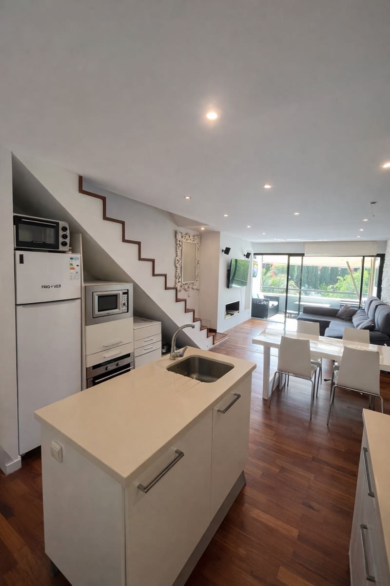3 Zimmer Apartment zu verkaufen in Roca Llisa mit Pool Garage - 625.000 € (Ref: 9625769)