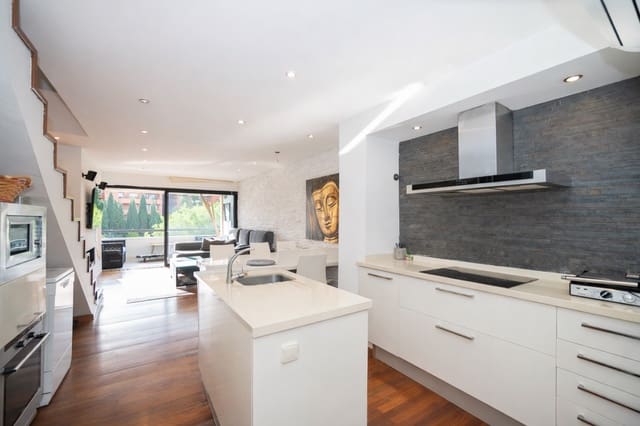 3 sovrum Lägenhet till salu i Roca Llisa, Santa Eulalia / Santa Eularia med pool garage - 625 000 € (Ref: 9625769)