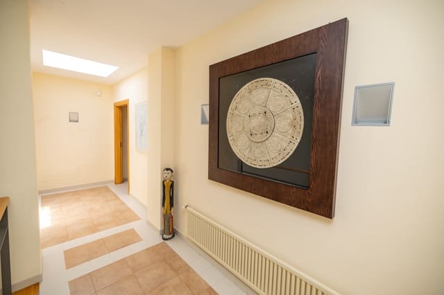 6 bedroom Villa for sale in Tarifa - € 1,950,000 (Ref: 9627632)