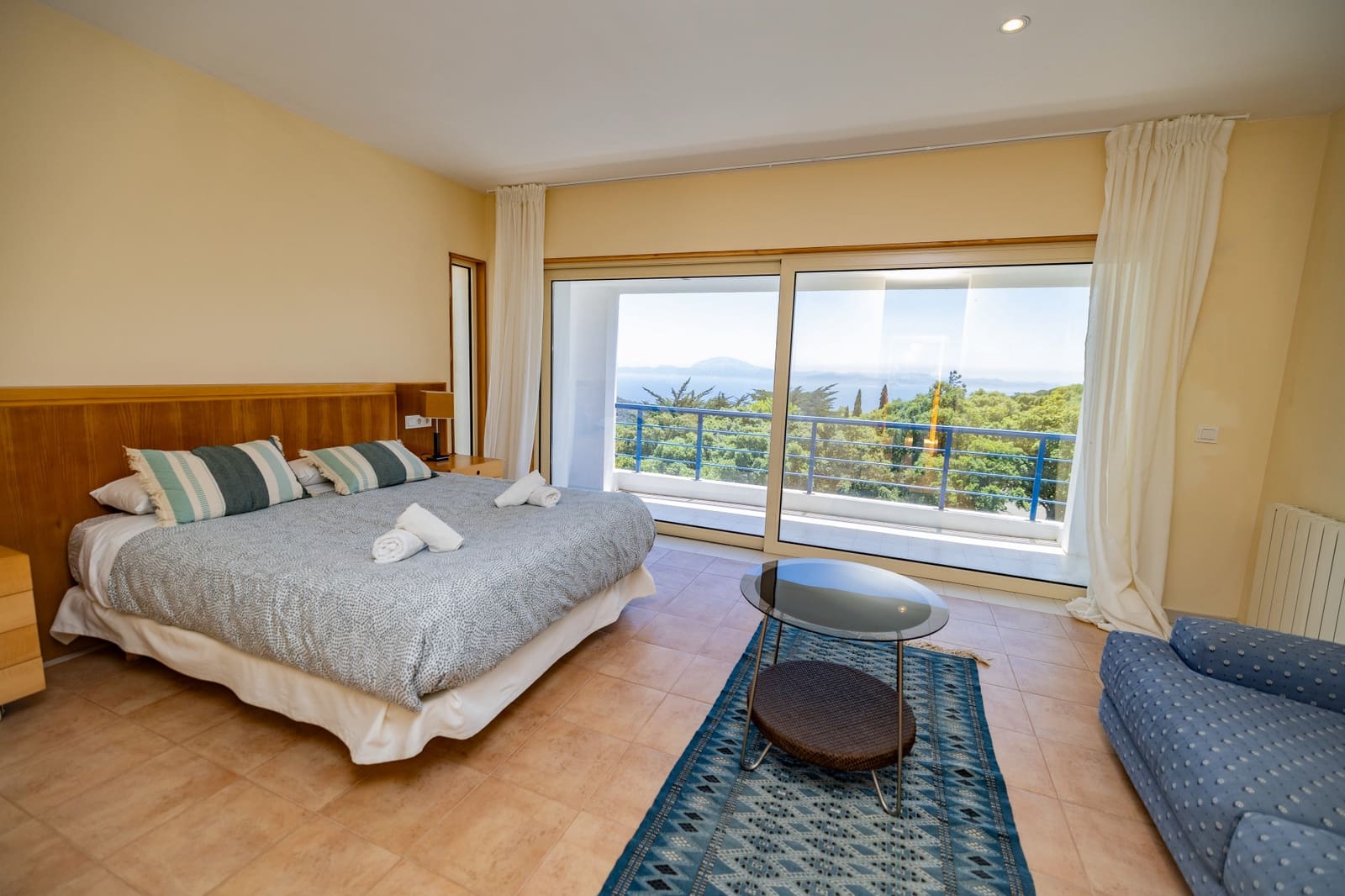 6 bedroom Villa for sale in Tarifa - € 1,950,000 (Ref: 9627632)