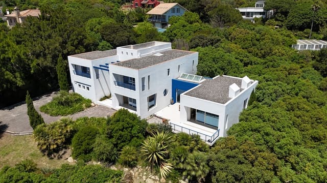 6 bedroom Villa for sale in Tarifa - € 1,950,000 (Ref: 9627632)