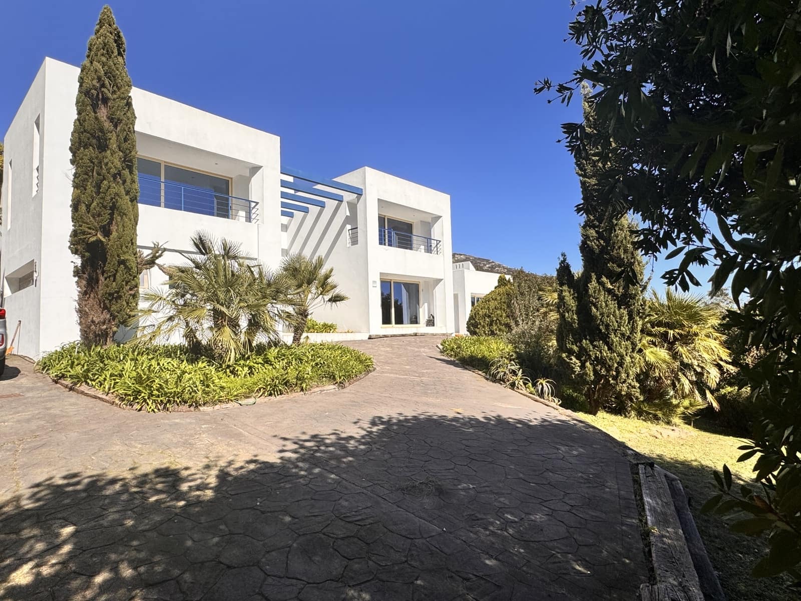 6 bedroom Villa for sale in Tarifa - € 1,950,000 (Ref: 9627632)
