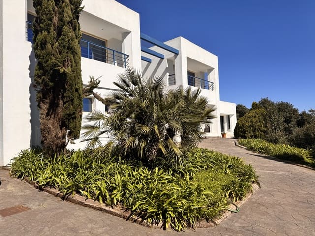 6 bedroom Villa for sale in Tarifa - € 1,950,000 (Ref: 9627632)