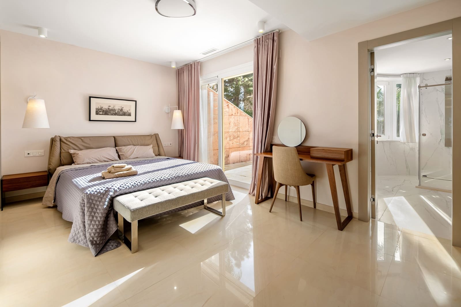 6 bedroom Apartment for sale in Puerto Banus with pool - € 3,800,000 (Ref: 9630080)
