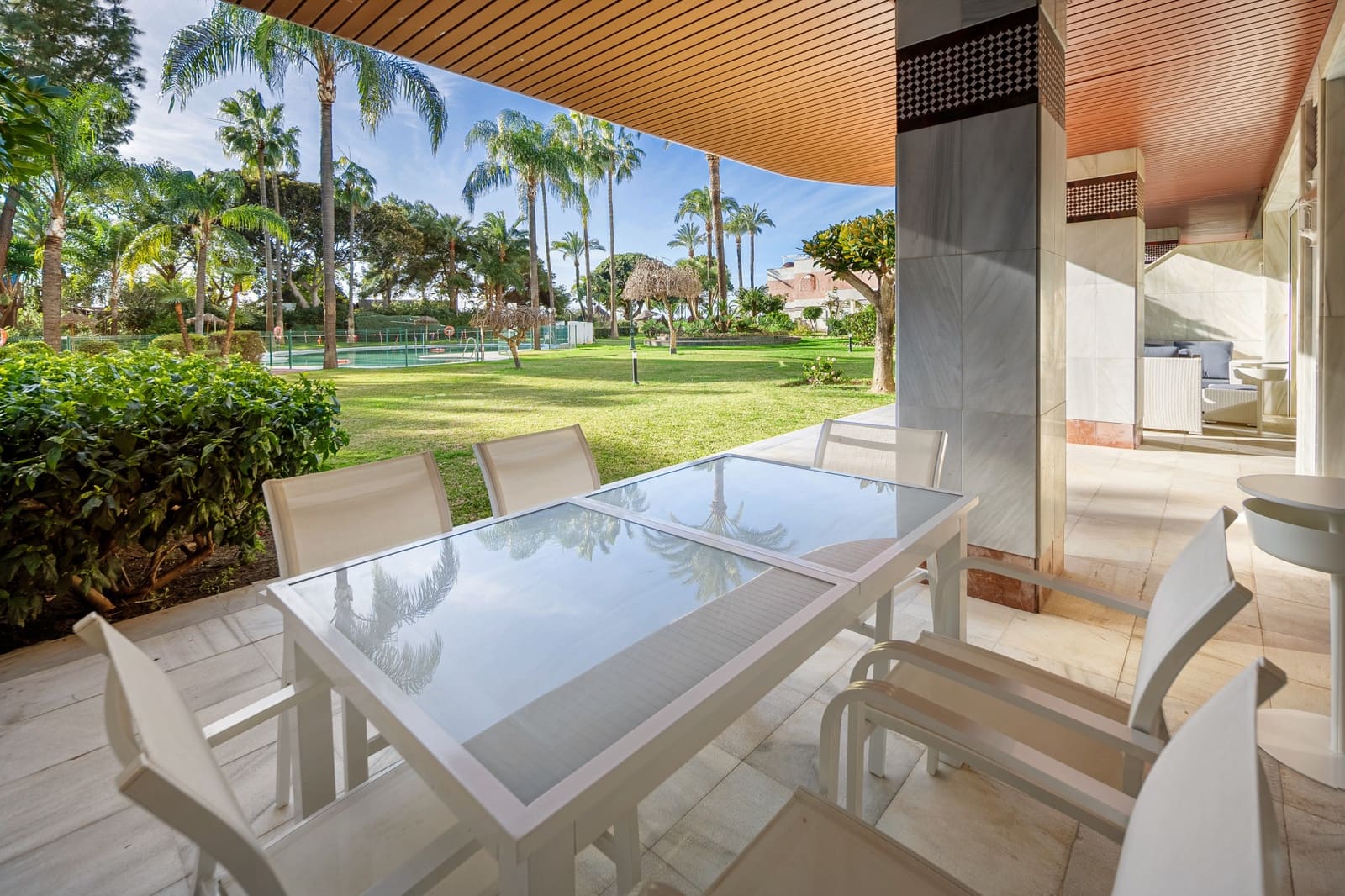 6 bedroom Apartment for sale in Puerto Banus with pool - € 3,800,000 (Ref: 9630080)