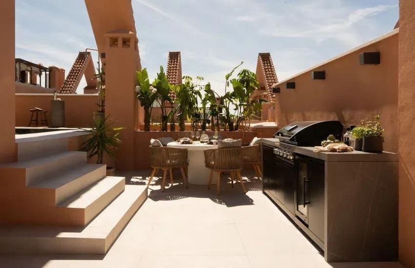 Ático de 3 habitaciones en Marbella en venta con piscina garaje - 2.695.000 € (Ref: 9630081)