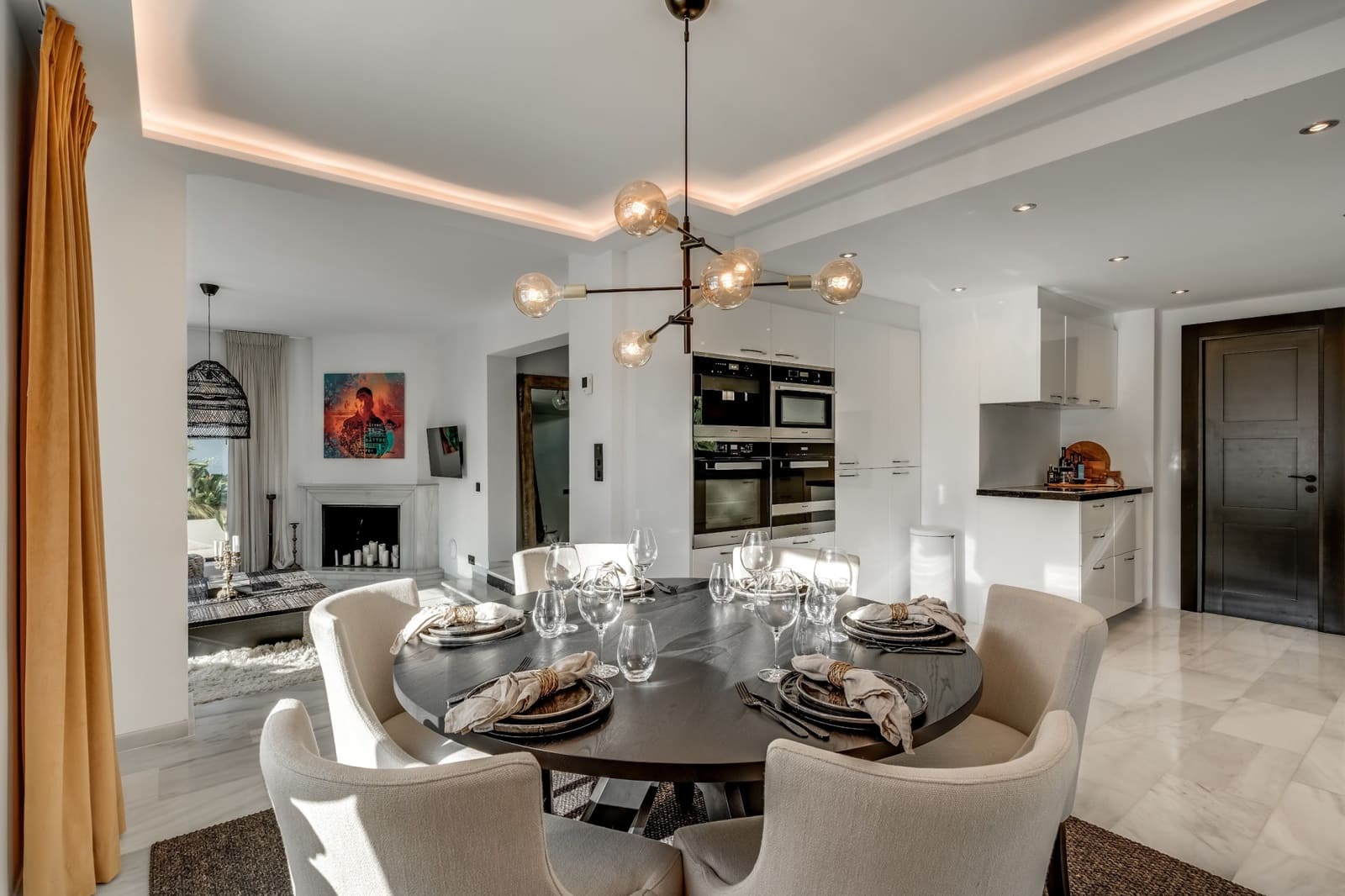 Chalet de 5 habitaciones en Nueva Andalucia en venta con piscina garaje - 1.894.000 € (Ref: 9634370)