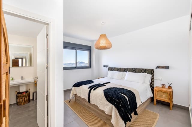 3 slaapkamer Penthouse te koop in Alhaurín Golf, Alhaurín el Grande met zwembad garage - € 410.000 (Ref: 9644650)