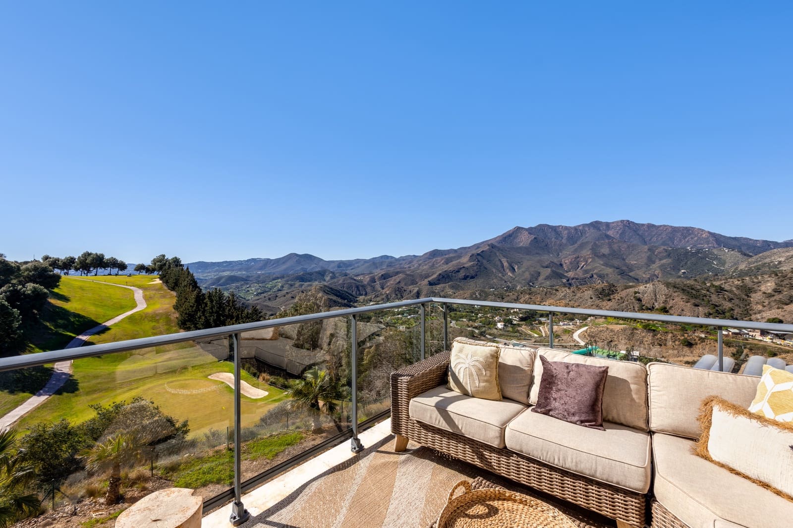 3 slaapkamer Penthouse te koop in Alhaurin Golf met zwembad garage - € 410.000 (Ref: 9644650)