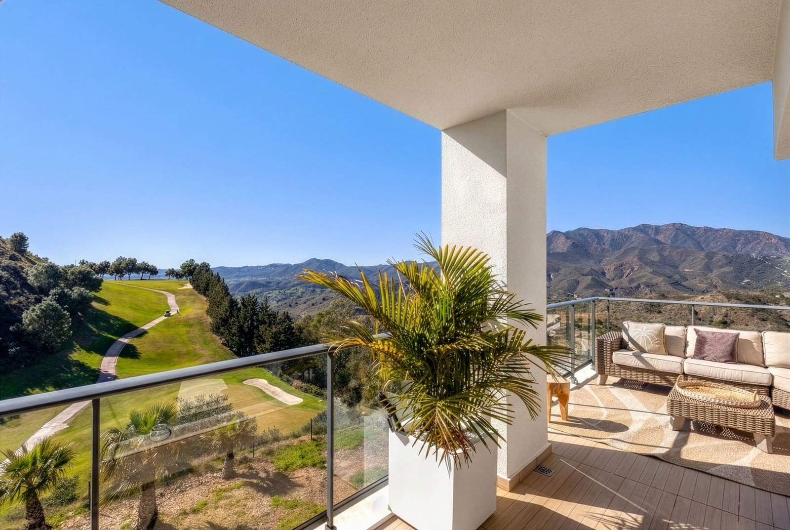 3 slaapkamer Penthouse te koop in Alhaurin Golf met zwembad garage - € 410.000 (Ref: 9644650)