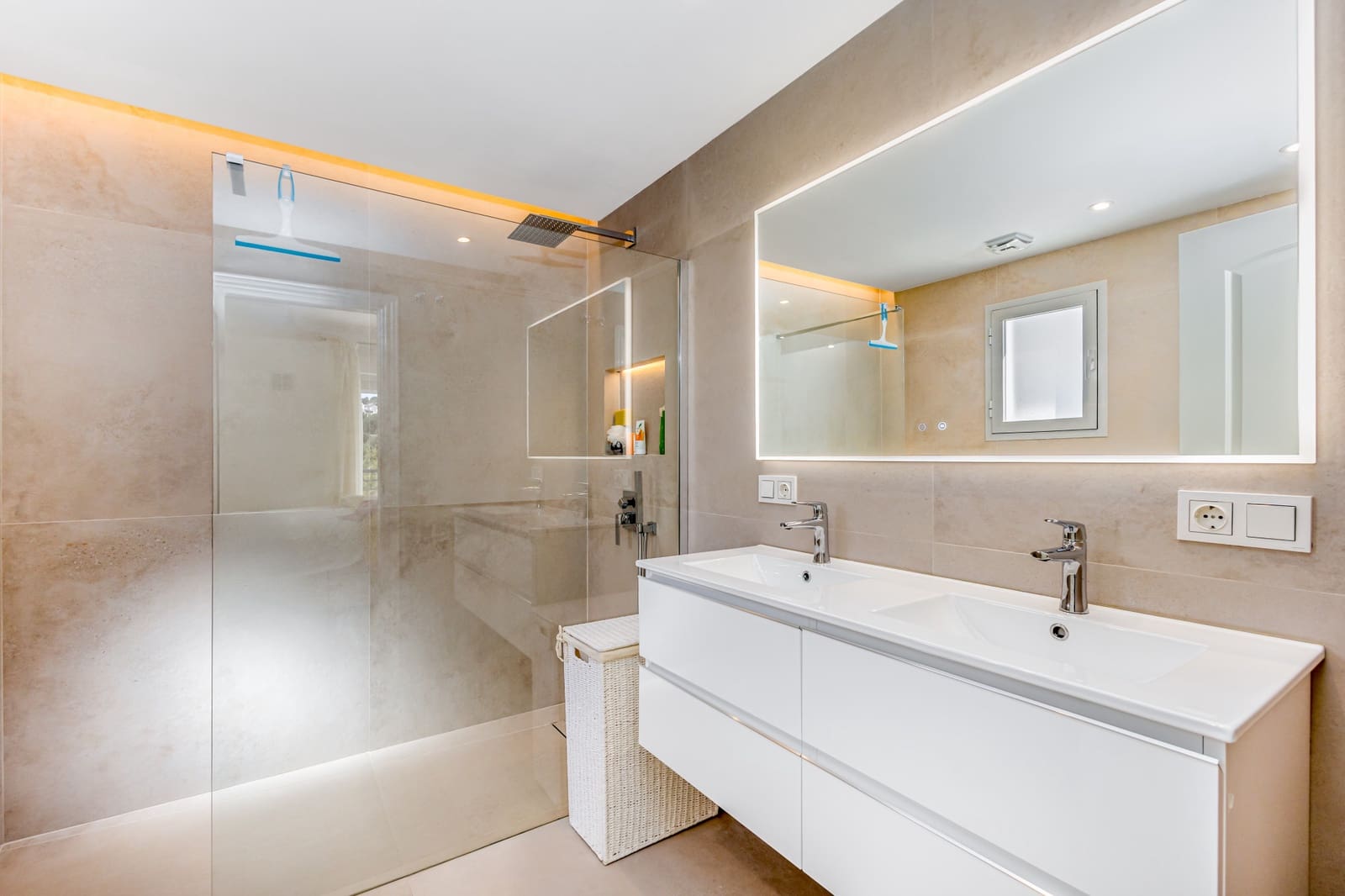 2 slaapkamer Huis te koop in Alhaurin Golf met zwembad garage - € 369.000 (Ref: 9644651)