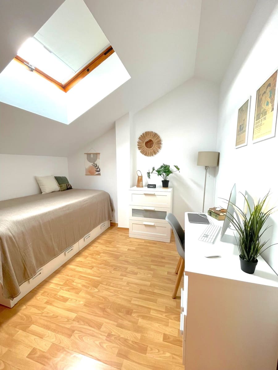 2 bedroom Penthouse for sale in Mijas Costa with pool garage - € 350,000 (Ref: 9648000)