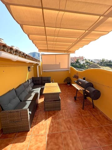 2 bedroom Penthouse for sale in Mijas Costa, Mijas with pool garage - € 350,000 (Ref: 9648000)