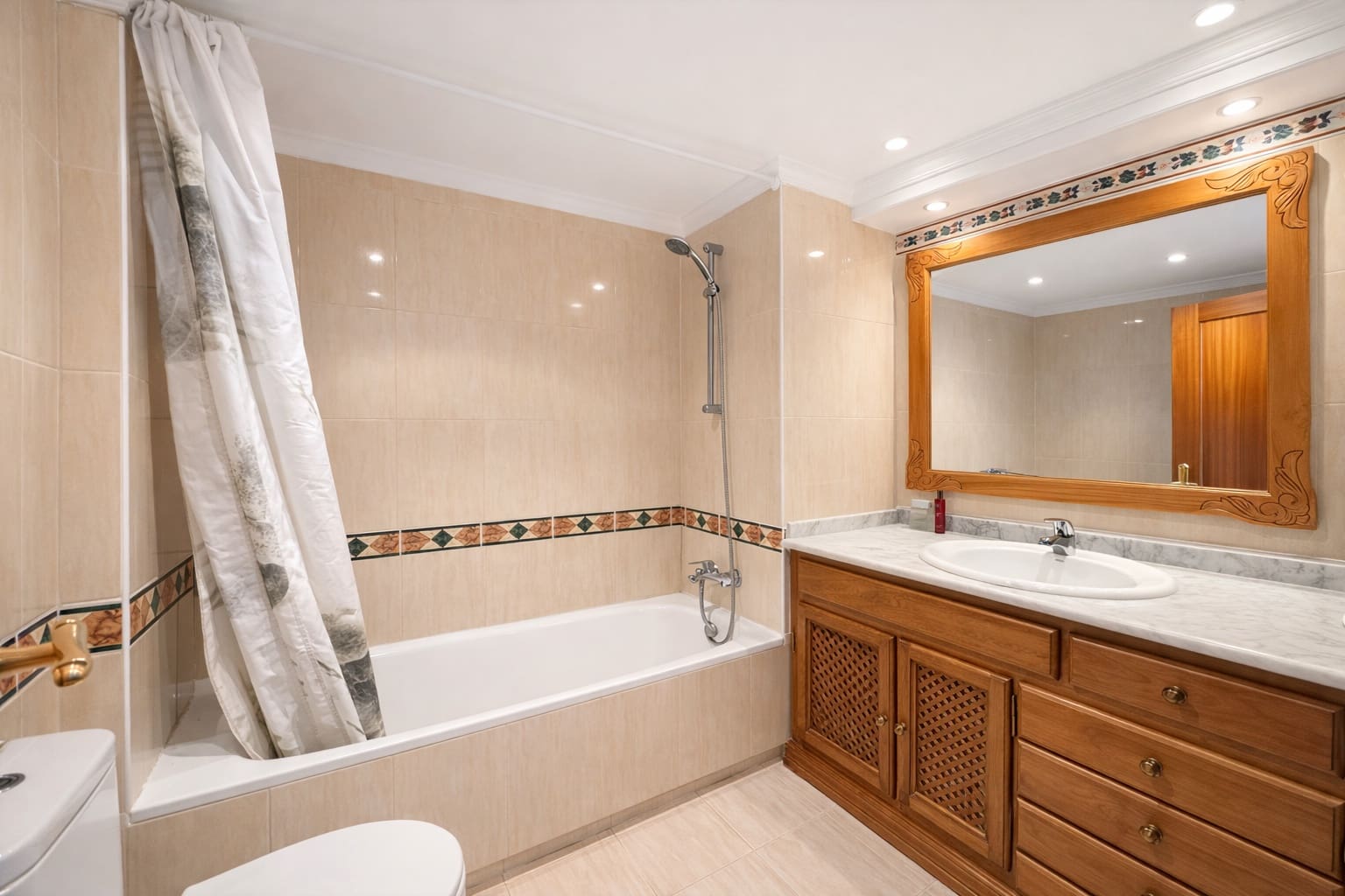 3 Zimmer Apartment zu verkaufen in San Pedro de Alcantara mit Pool Garage - 399.000 € (Ref: 9651821)