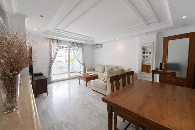 3 chambre Appartement à vendre à San Pedro de Alcántara Pueblo, Marbella avec piscine - 395 000 € (Ref: 9651821)