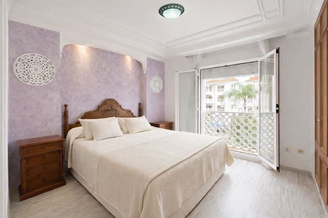 3 chambre Appartement à vendre à San Pedro de Alcántara Pueblo, Marbella avec piscine - 395 000 € (Ref: 9651821)