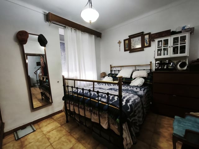 3 makuuhuone Paritalo myytävänä paikassa Alameda - 175 000 € (Ref: 9651824)