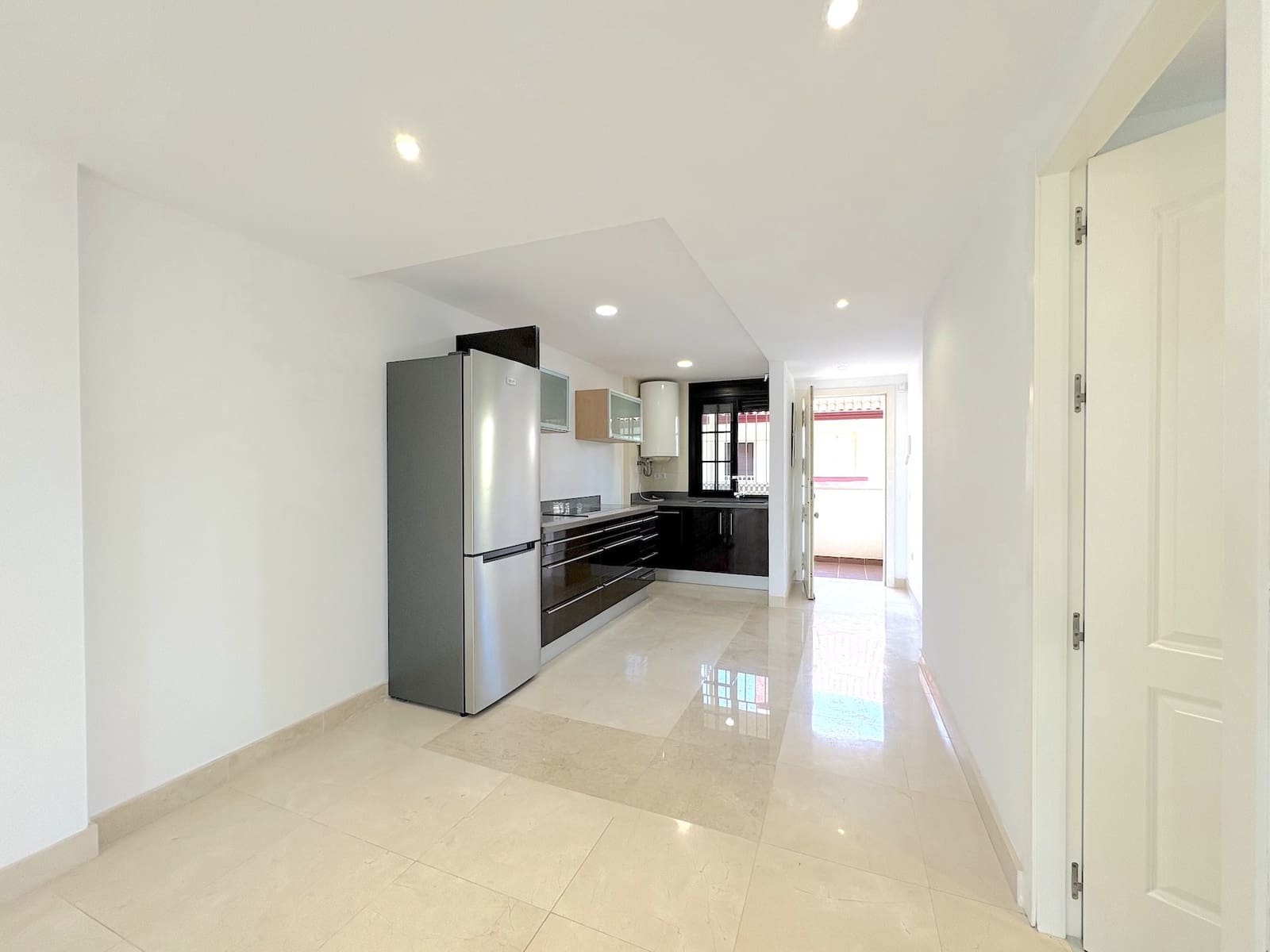 2 sovrum Lägenhet till salu i Torrequebrada med pool garage - 355 000 € (Ref: 9655915)