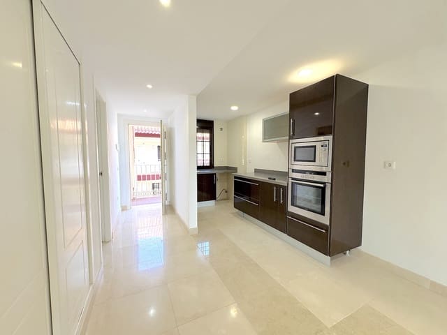 2 sovrum Lägenhet till salu i Torrequebrada, Benalmádena med pool garage - 355 000 € (Ref: 9655916)