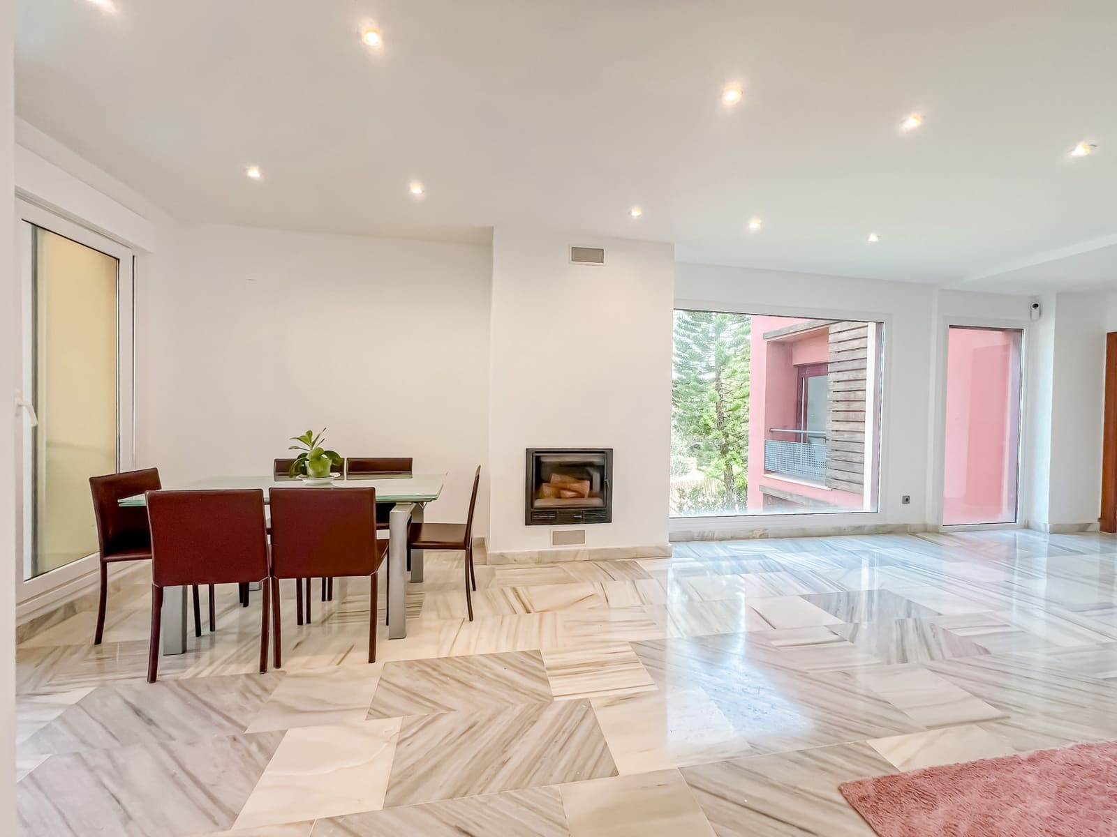 4 soveværelse Villa til salg i Benahavis med swimmingpool garage - € 679.000 (Ref: 9659277)