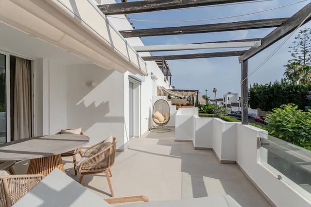3 quarto Apartamento para venda em Estepona com piscina garagem - 590 000 € (Ref: 9670357)