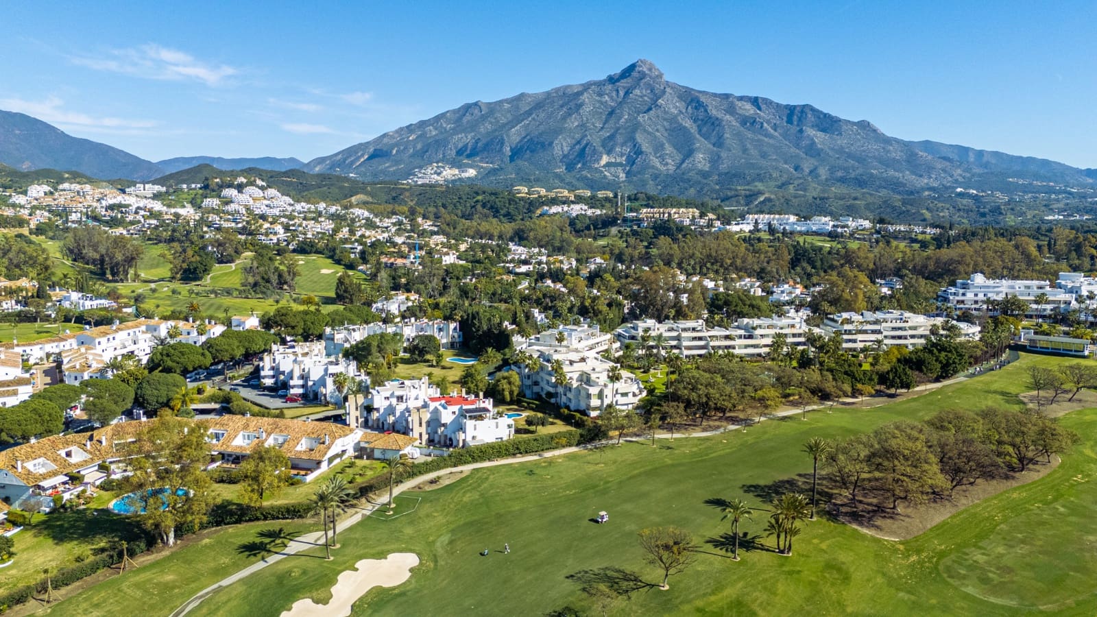 3 Zimmer Penthouse zu verkaufen in Marbella mit Pool Garage - 649.950 € (Ref: 9670364)