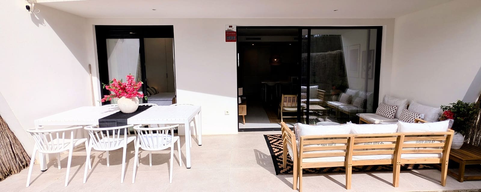 2 sypialnia Apartament na sprzedaż w Sant Antoni de Portmany z basenem garażem - 577 000 € (Ref: 9679736)